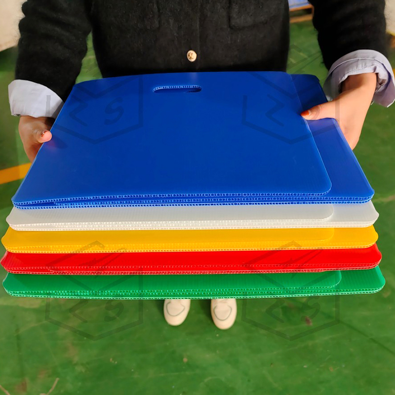 Cloison de table cannelée autoportante pour examen et études scolaires
