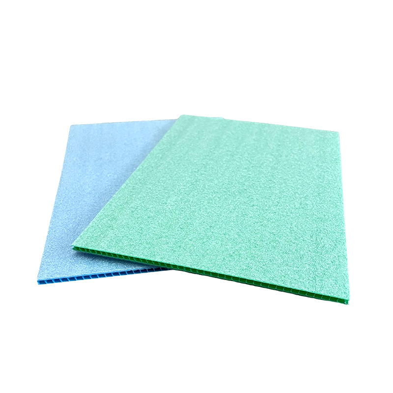 Panneau creux PP à double paroi laminée en feutre imperméable et écologique