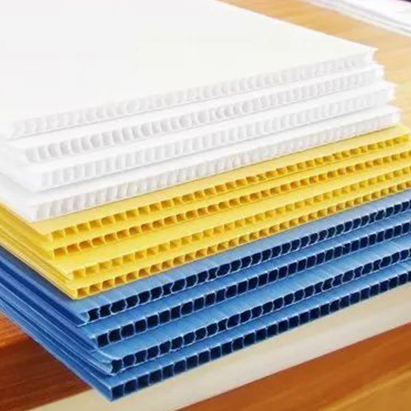 Feuille de polypropylène cannelée imperméable pour la fabrication de boîtes de rangement