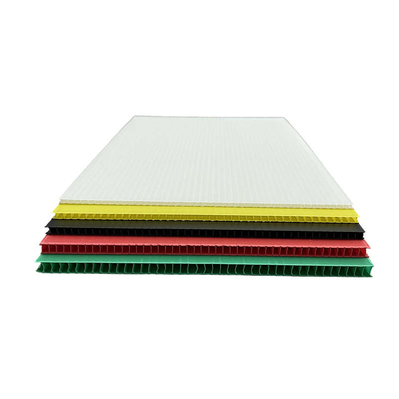 Feuille ondulée imperméable PP à double paroi