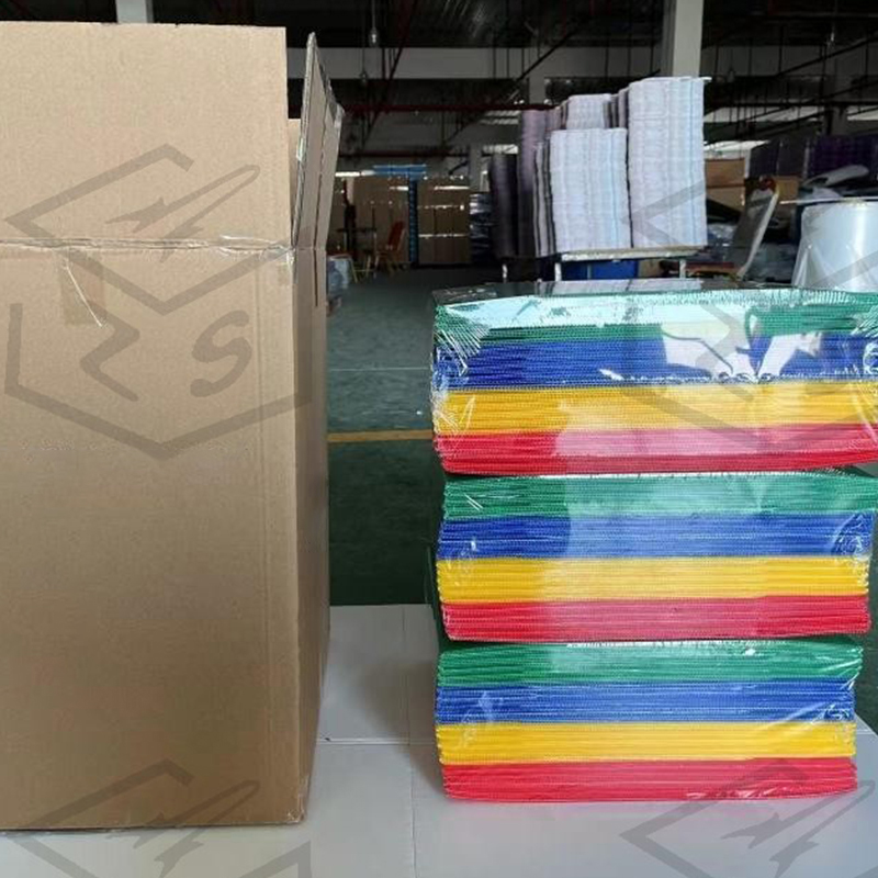 Panneaux de confidentialité de bureau en plastique pour la classe des étudiants